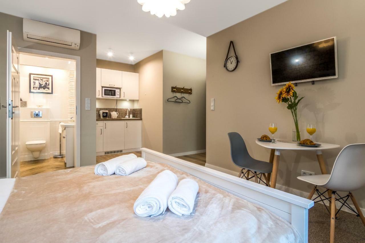 Apartments Sw. Wawrzynca 19 A4You Krasków Eksteriør bilde